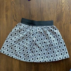 Mini skirt with diamond pattern